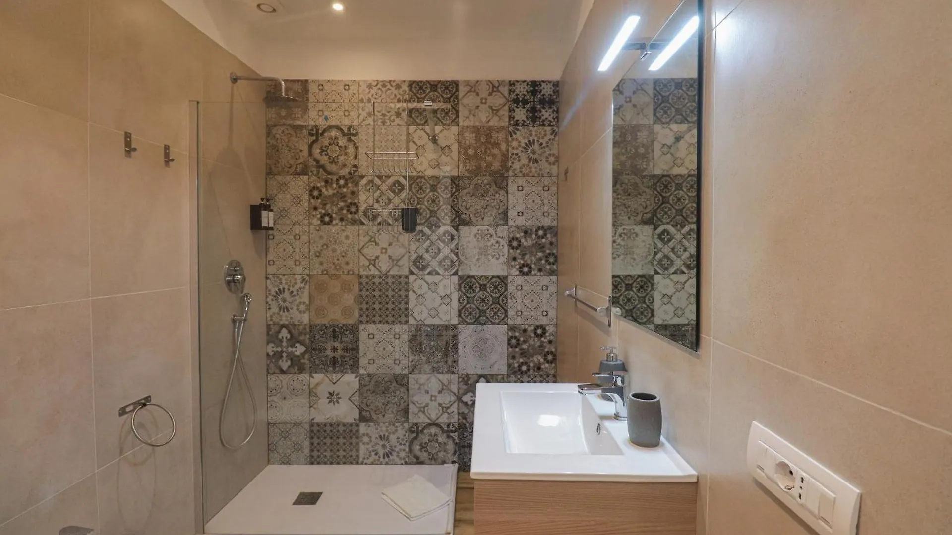 Essenza House Hotell Rom 0*,  Italien